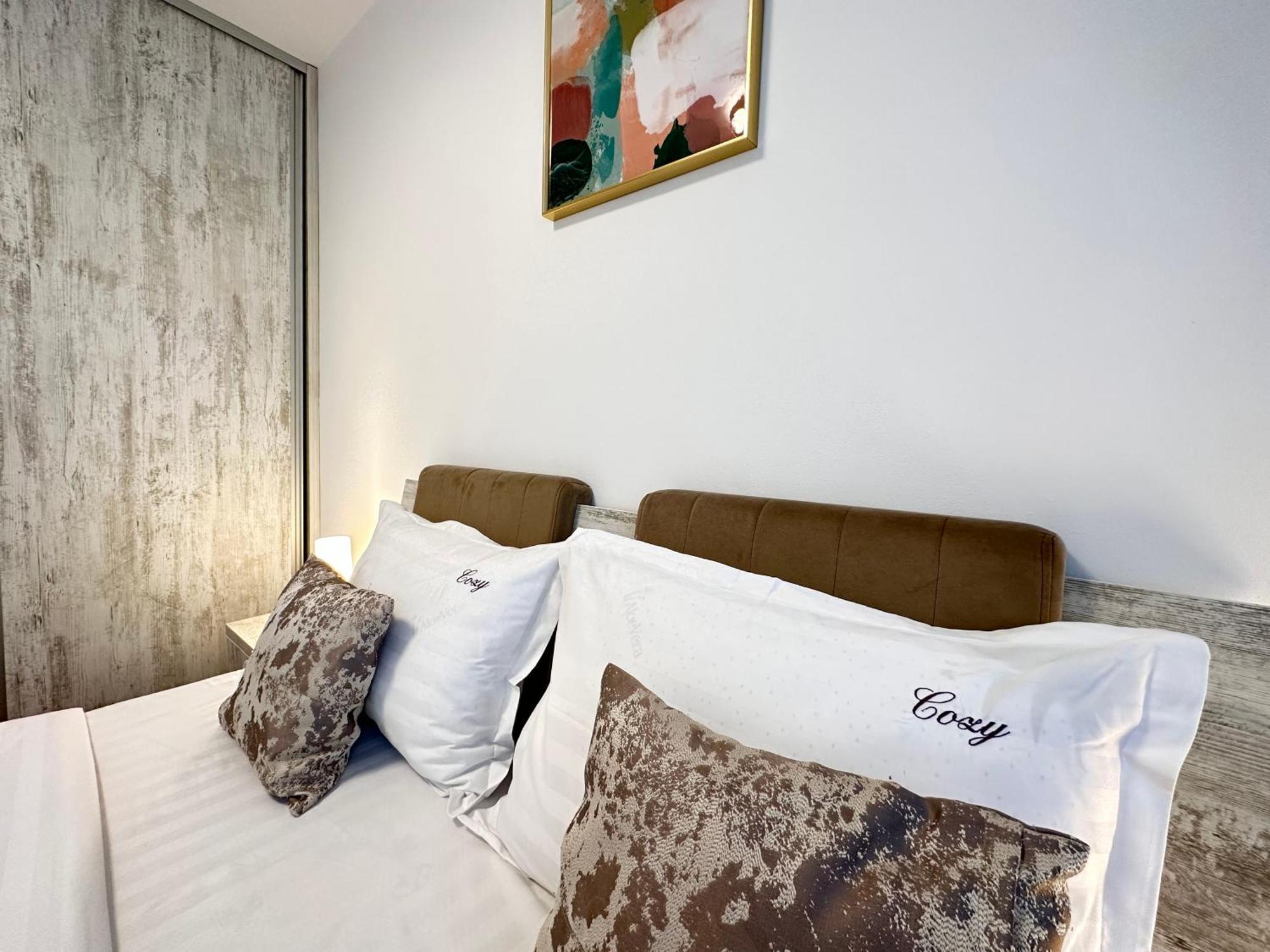 Deluxe Cozy Apartments - Coresi Mall #Брашов Экстерьер фото